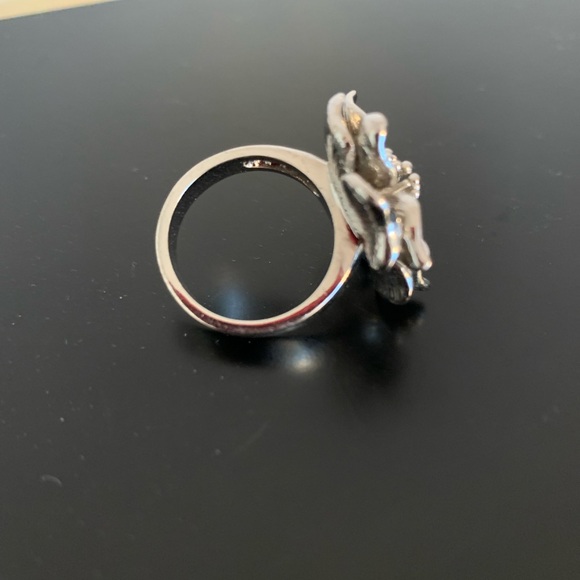 Flower Ring - Picture 4 of 6